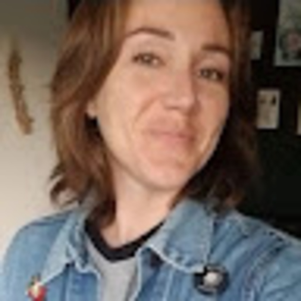 Meet your Posher, Demi